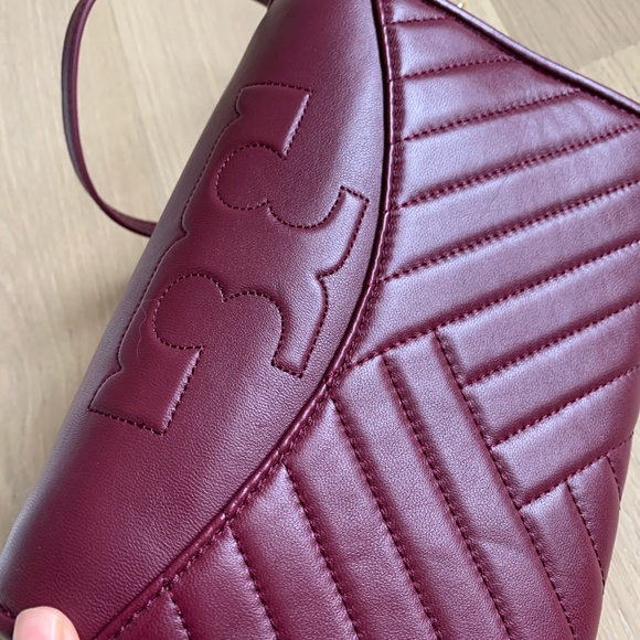 NWT TORY BURCH Alexa Combo Crossbody Chain Strap - Imperial Garnet $428 - Picture 4 of 9